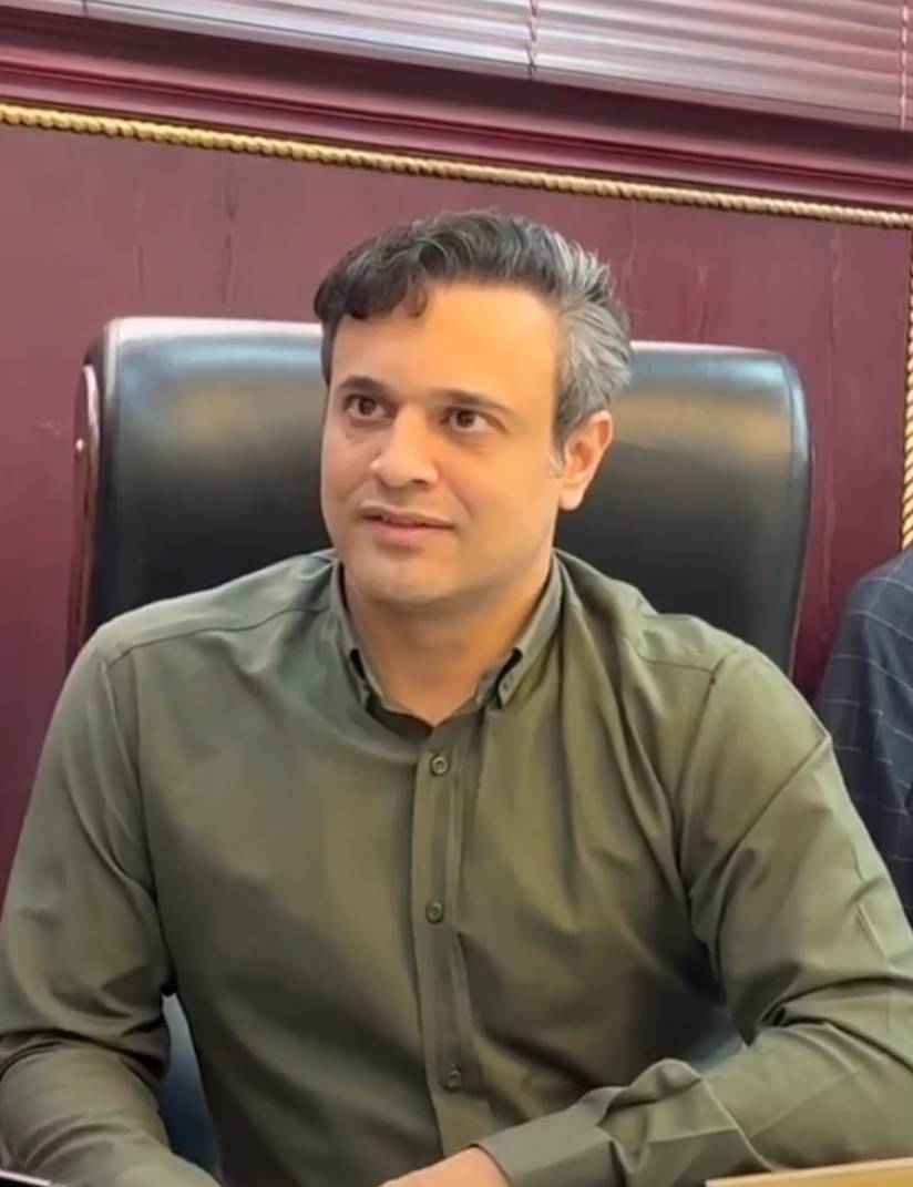 الدكتور مجيد قربان زاده - جراح نحت الجسم